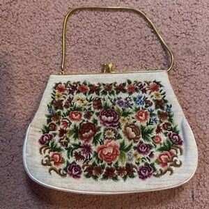 Vintage Petit Point Floral Needlepoint Purse Handmade Squeaky Clean Hong Kong